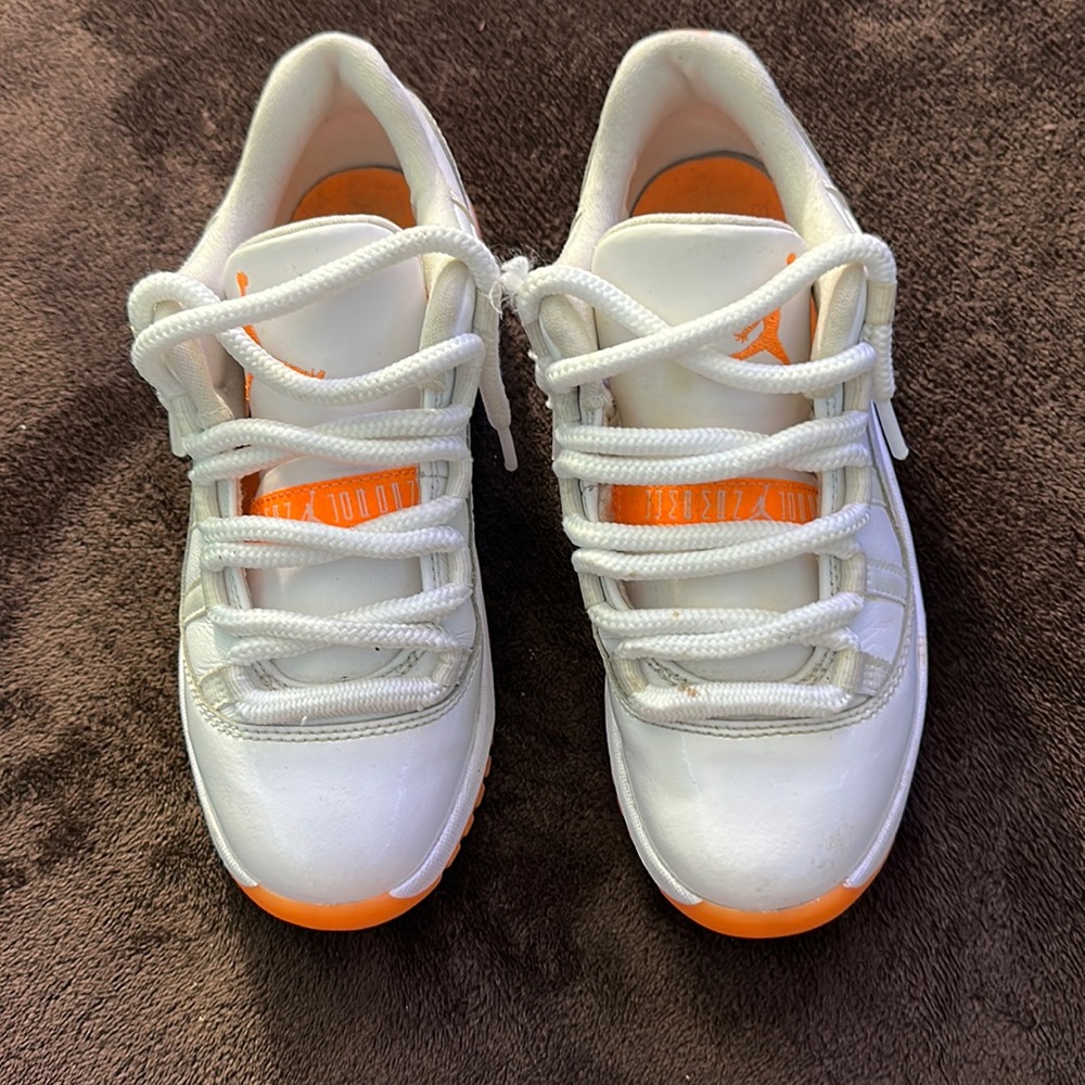 Jordan 11 Low****USED SIZE 3 PRESCHOOL